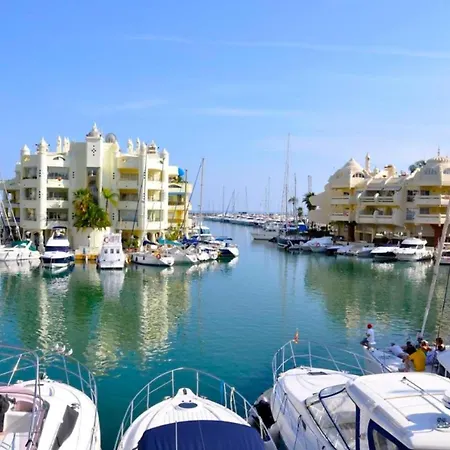 The Charming Oasis! 2 Bedrooms - By Hellodomik * Benalmádena