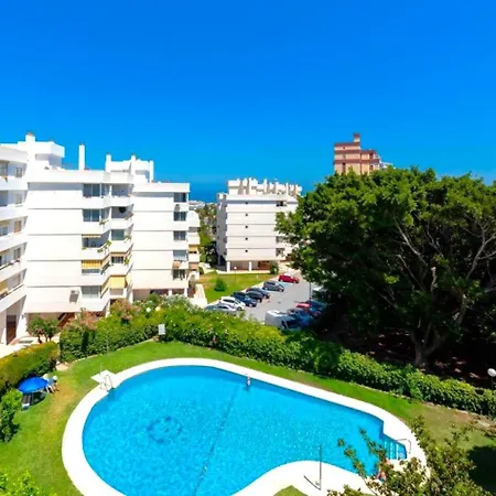 The Charming Oasis! 2 Bedrooms - By Hellodomik Lejlighed
