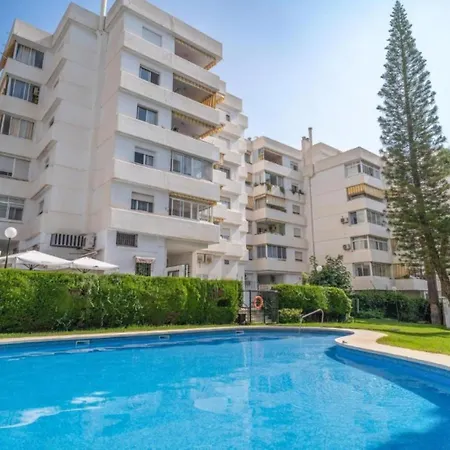 The Charming Oasis! 2 Bedrooms - By Hellodomik * 贝纳尔马德纳